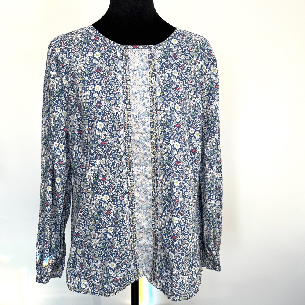 J.Crew Liberty of London, scalloped details soft cotton floral design. Size M
